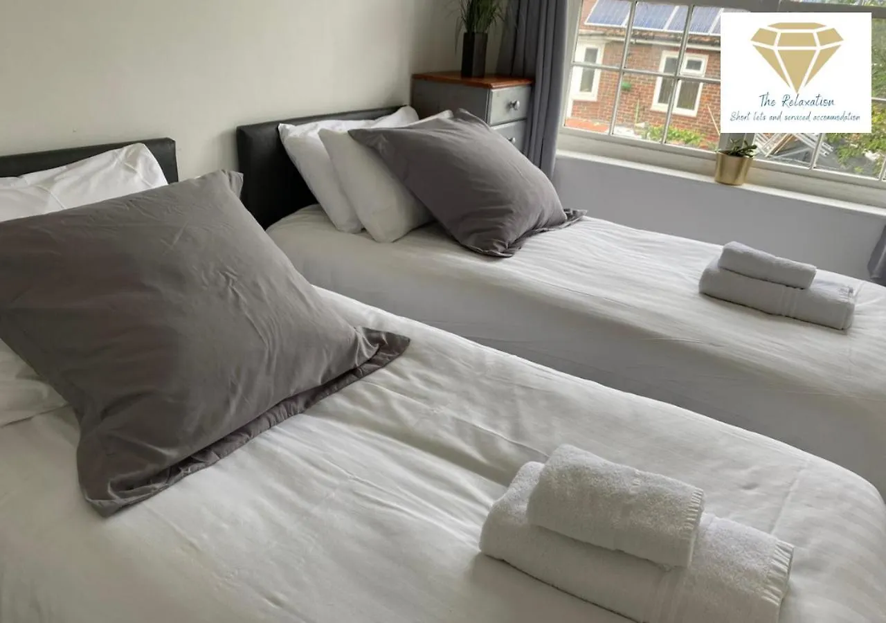 2 Bed Apartment-5 Guests - Business-Relocation-Parking - The Brighton Short Stay & Serviced Apartments 영국
