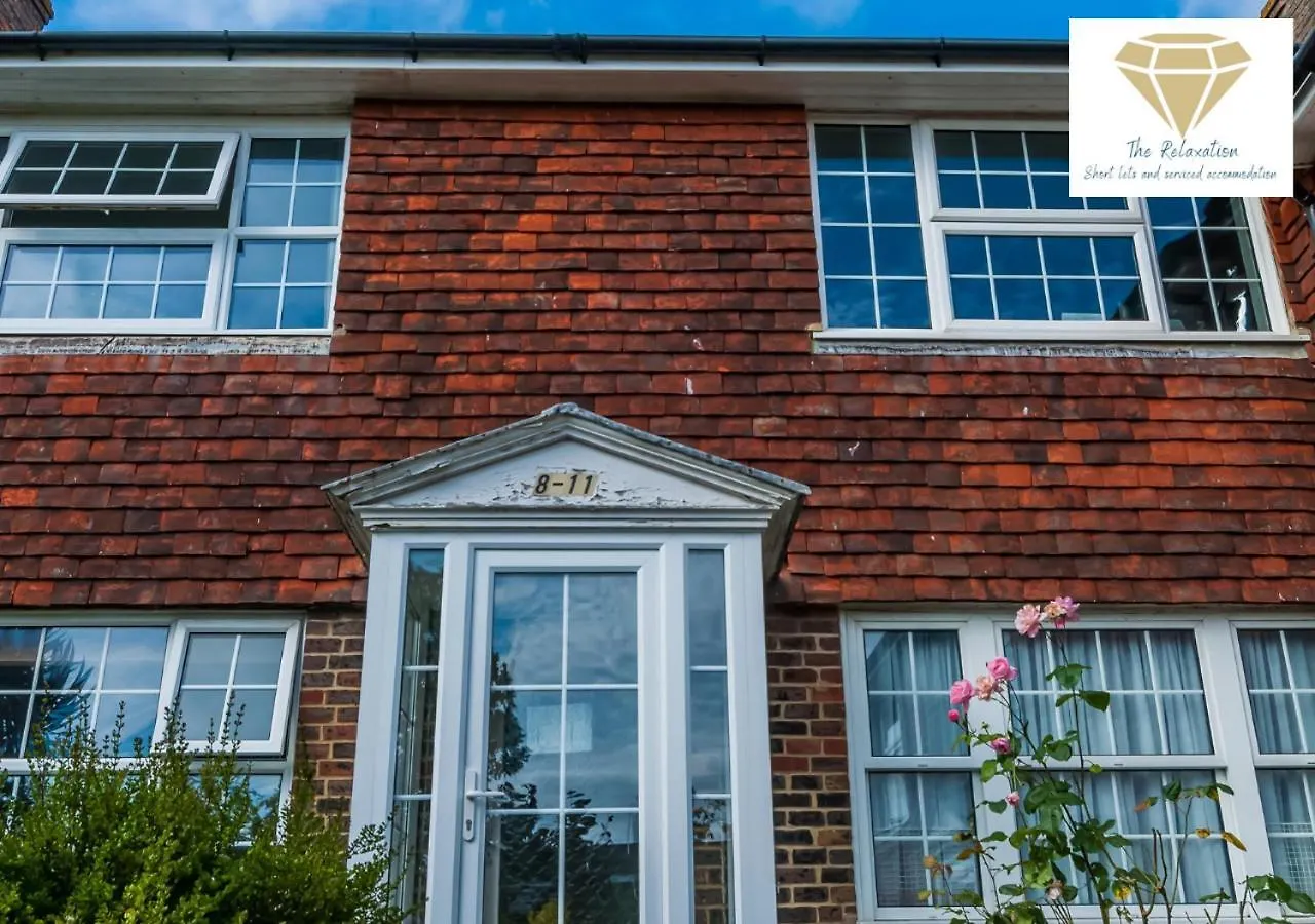 2 Bed Apartment-5 Guests - Business-Relocation-Parking - The Brighton Short Stay & Serviced Apartments